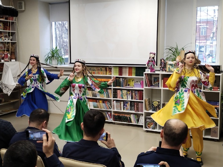 В Ленинском районе прошел межнациональный праздник, посвященный народам Узбекистана