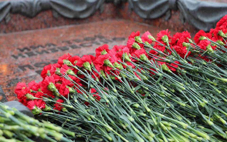 Память пропавших без вести бойцов почтили в Воронеже накануне Дня Неизвестного Солдата