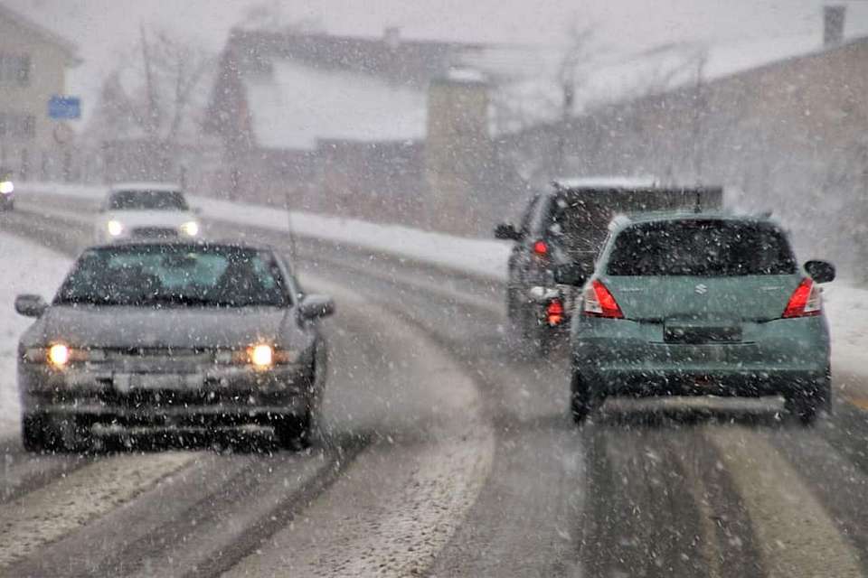 О продолжении снегопада на трассе М-4 «Дон» в Воронежской области предупредили водителей
