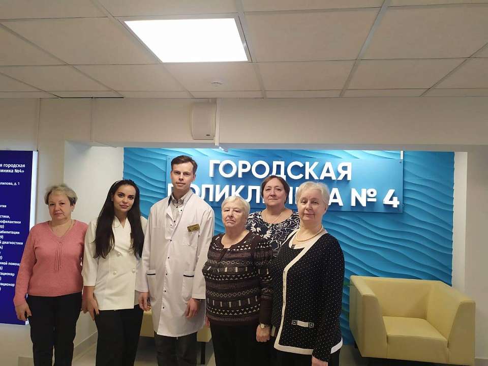 Ветераны Коминтерновского района посетили самую большую поликлинику в Черноземье