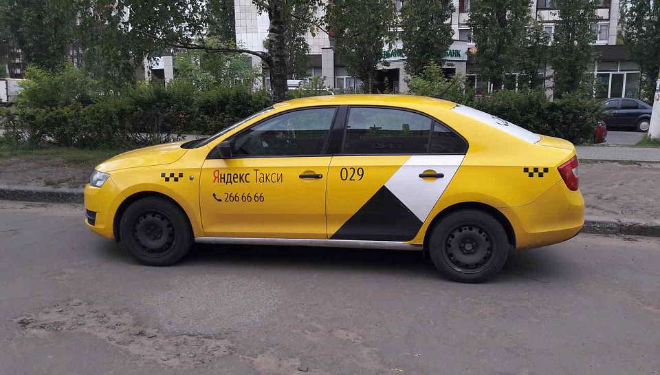 Поездки при массовой эвакуации сделали в «Яндекс. Такси» бесплатными