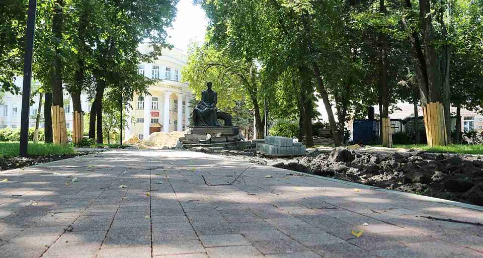 Скамья "Бунин" появится в одноимённом сквере в Воронеже
