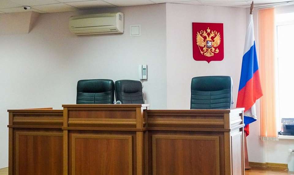 За взятку и мошенничество суд приговорил бывшего зампрокурора района Воронежа