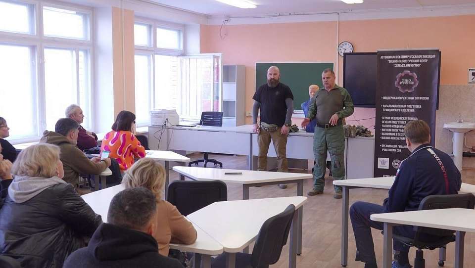 Курсы по тактической медицине организовал вместе с волонтерами воронежский депутат
