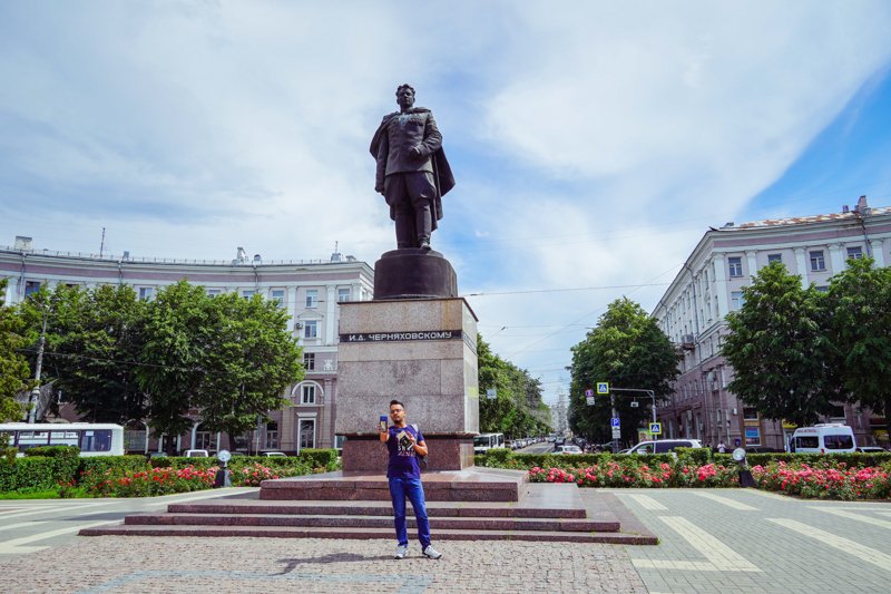 Утром 22 июня в Воронеже перекроют движение у памятника Черняховскому рядом с вокзалом