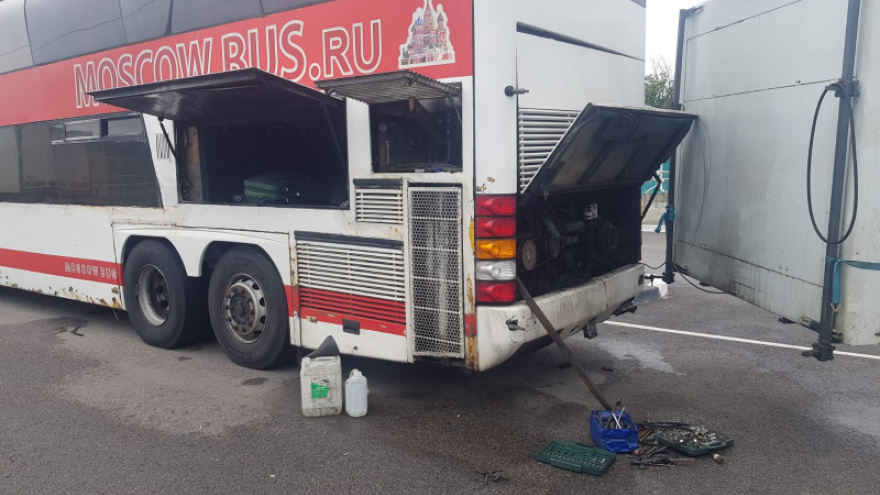 Автобус из Ростова с 70 пассажирами сломался на трассе в Воронежской области
