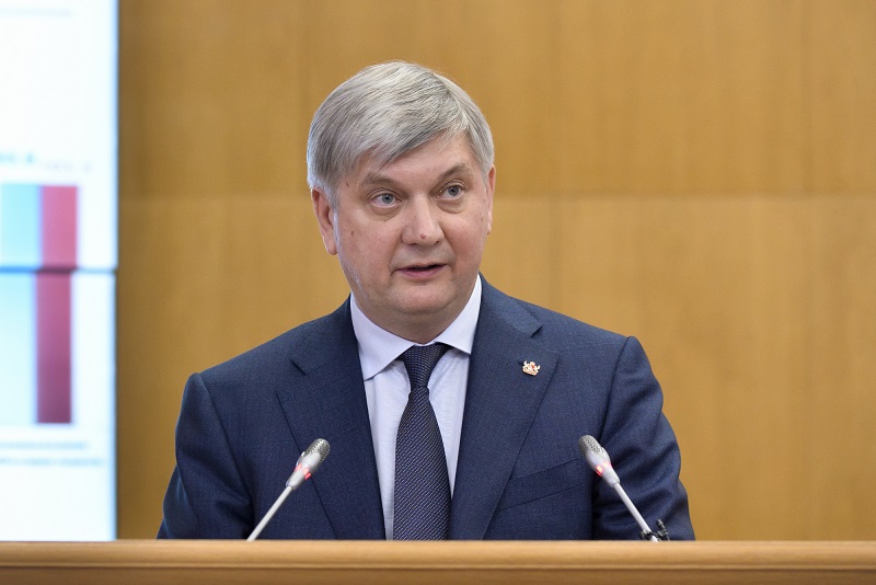 Воронежский губернатор впервые начал ежегодный отчёт с внешней политической повестки
