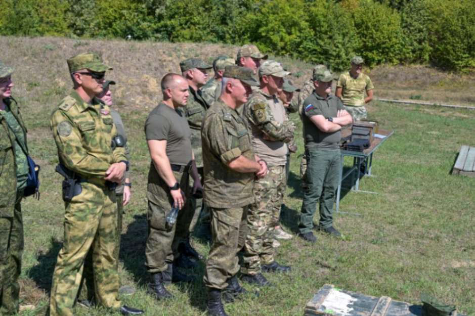 Военные сборы провели для воронежских чиновников