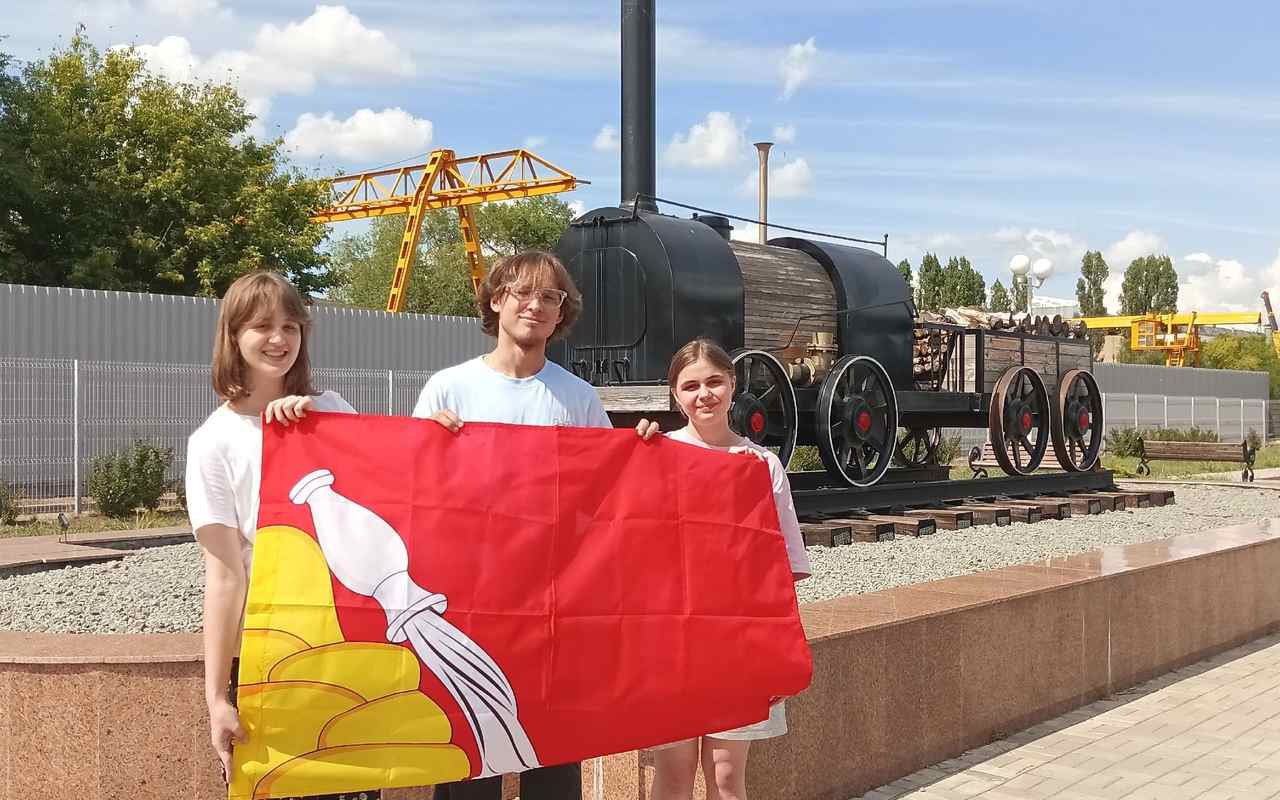 Школьники из Ленинского района представляют область на общероссийском форуме «Орден мужества»