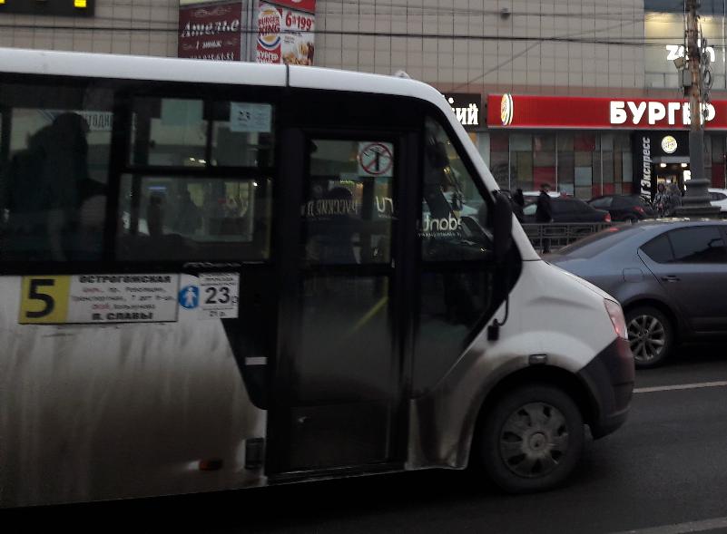 По массовой аварии с машрутным автобусом в Воронеже и пострадавшей следователи начали проверку