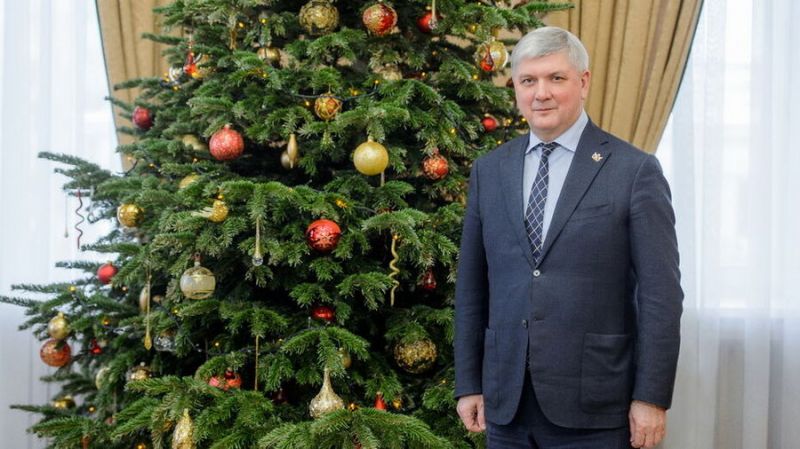С Рождеством поздравил воронежцев губернатор Гусев 