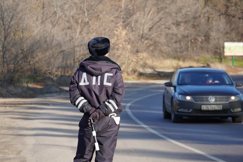 Воронежский автоинспектор предстанет перед судом за злоупотребление полномочиями