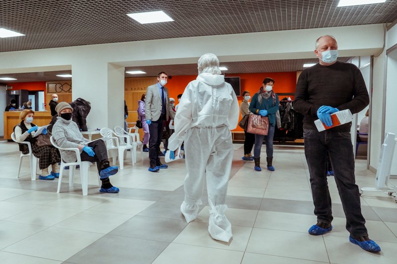 За сутки коронавирус в Воронежской области выявили ещё у 338 человек