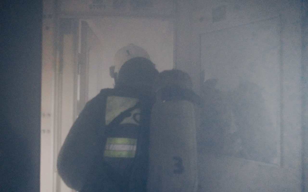 Пытавшаяся обесточить помещение администратор магазина погибла на пожаре в Воронеже