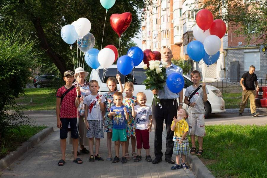 Воронежской многодетной семье губернатор выделил 14,6 млн на жилье