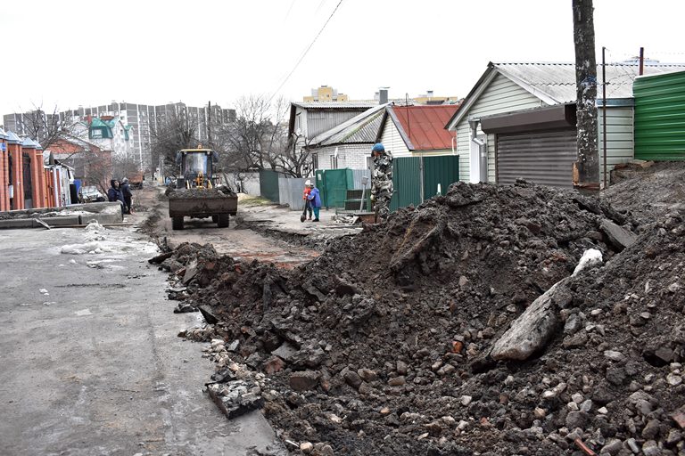 В Ленинском районе приступили к ремонту дорог