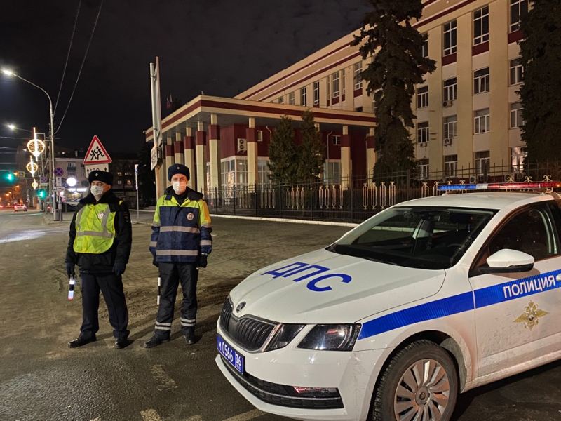 В Воронеже полиция проверяет уровень шума автомобилей