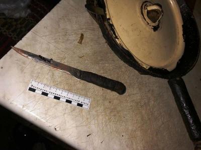 В Воронежской области пьяный сын ударил отца в шею ножом