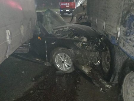 В массовом столкновении на воронежской трассе погиб 40-летний водитель