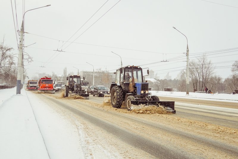 Безопасный проезд по федеральным трассам Воронежской области зимой обеспечат 117 дорожных машин