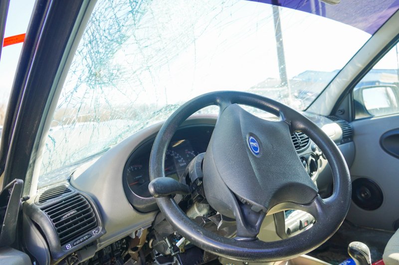В Воронеже водитель сбил девочку и двух женщин на переходе 