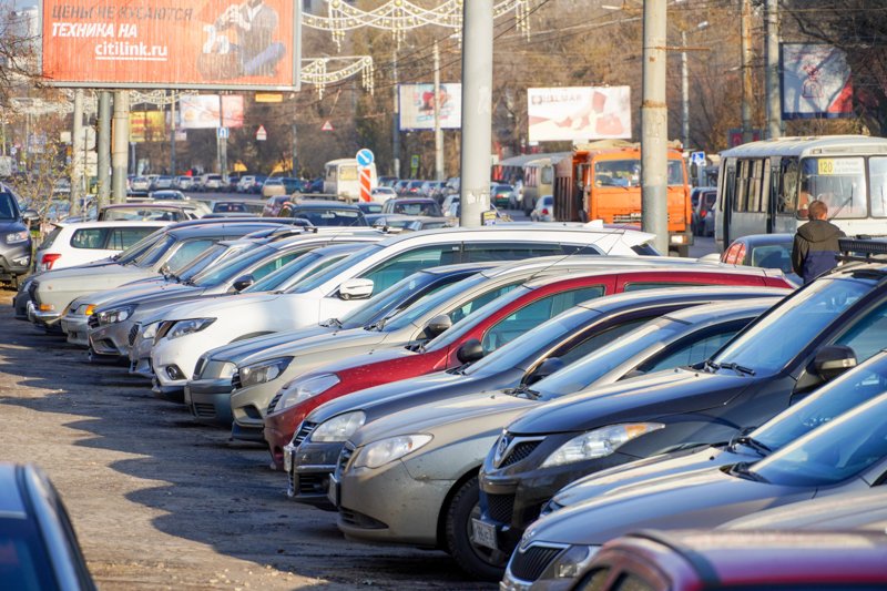 За неоплату парковки в Воронеже выписали более 83 тысяч штрафов в 2021 году
