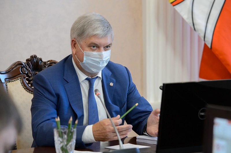 Воронежский губернатор потребовал дополнить госконтракты указанием сроков промежуточного контроля