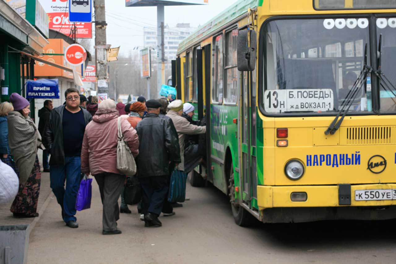 Движение автобуса № 13 в Воронеже скорректируют по требованию мэра 