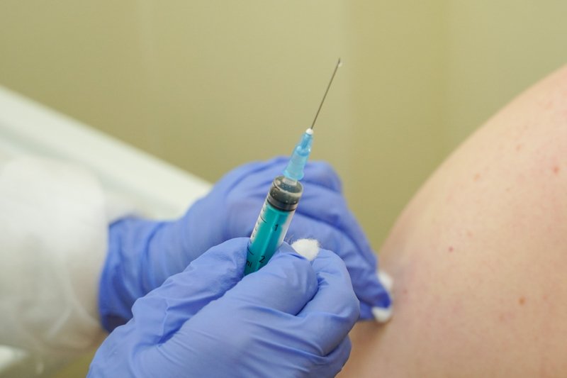 Второй день подряд прививку от ковида получили свыше 10 тысяч воронежцев