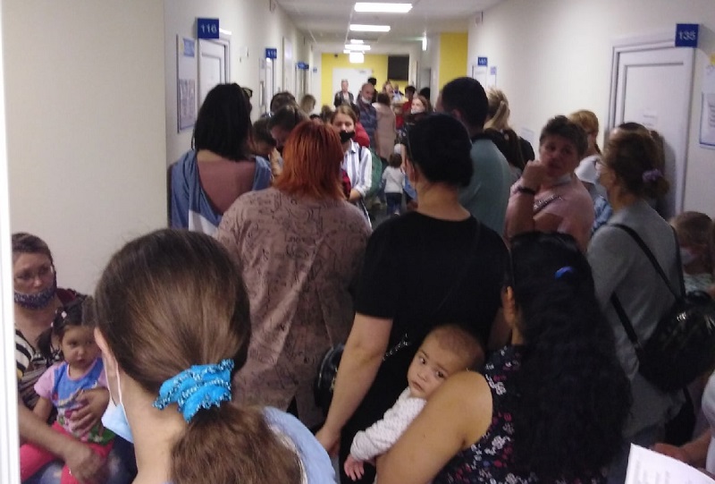 На очереди в детском отделении поликлиники в Шилово пожаловались воронежцы