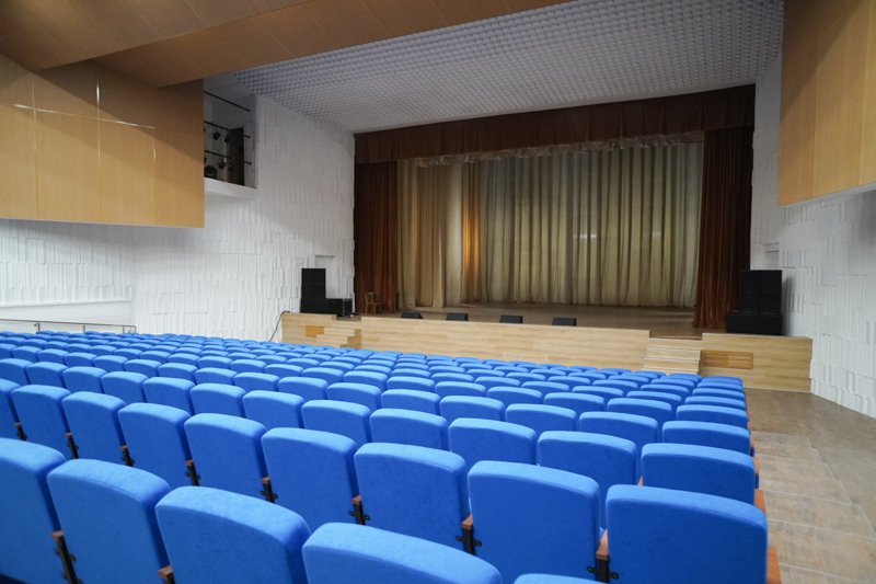 В Воронеже из-за коронавируса власти отменили 80-процентную заполняемость театров и концертных залов