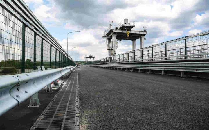Из-за ремонта на реверсивное движение переведут мост через Дон под Воронежем