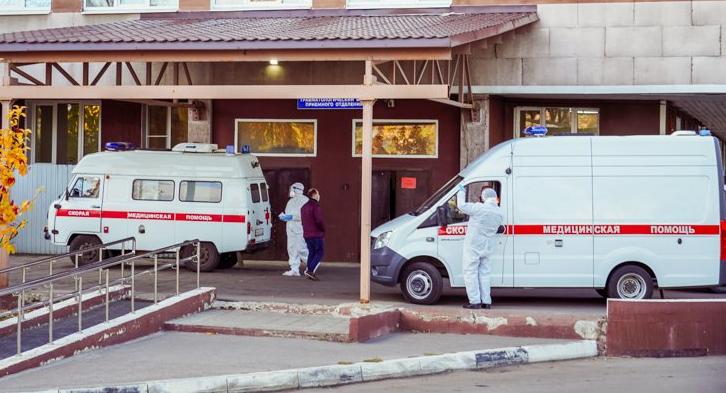 В Воронежской области за сутки 765 человек заболели COVID-19 и 63 человека умерли