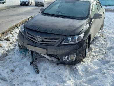 «Тойота» и ГАЗ не поделили в Воронеже дорогу, пострадал водитель