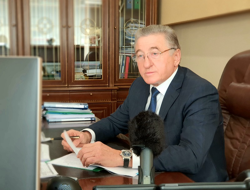 Сенатор Сергей Лукин: «Наша задача – не только заниматься решением системных вопросов, но и оказывать адресную помощь»