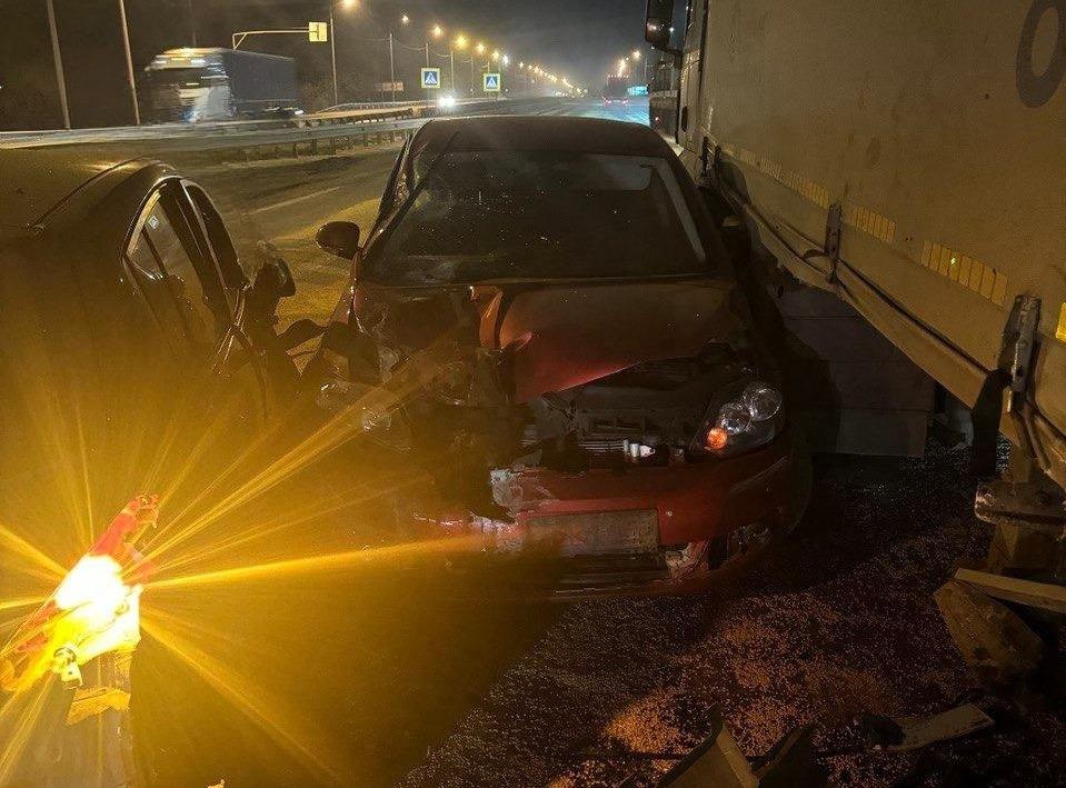 Четверо детей пострадали в массовом ДТП из-за рассыпавшегося гороха на воронежской трассе