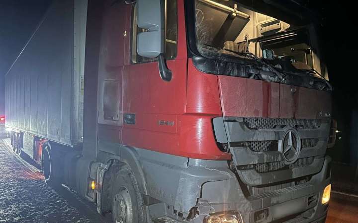 Под Воронежем грузовик насмерть сбил пешехода