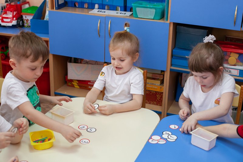 В 196 детских садах Воронежа начали работать дежурные группы