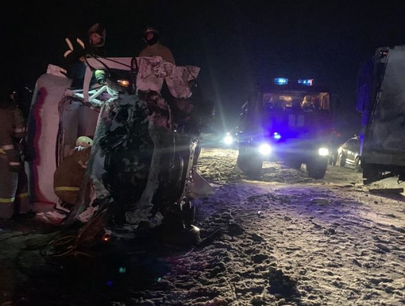 В лобовом столкновении двух иномарок погиб 42-летний житель Воронежской области