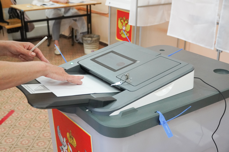 Погром на избирательном участке в Воронеже устроил мужчина 