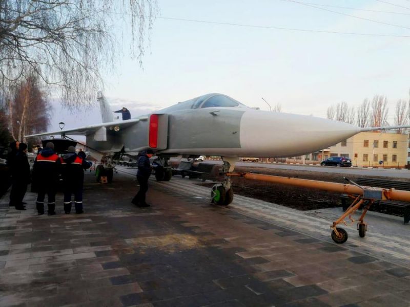 Под Воронежем на церемонии открытия памятника Су-24М пройдет авиашоу