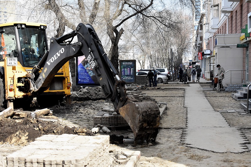 В Ленинском районе Воронежа начали ремонт тротуаров 