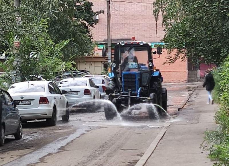 Улицы Воронежа обрабатывают хлоркой после фекального потопа