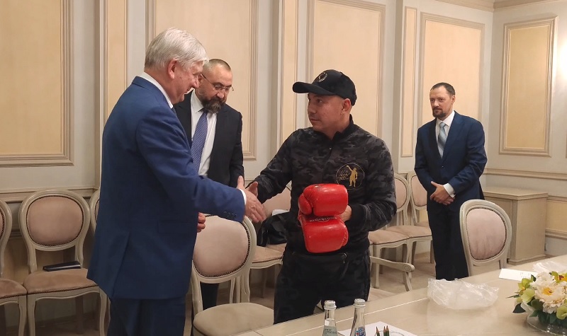 Абсолютный чемпион мира Костя Цзю планирует открыть в Воронеже свою школу бокса