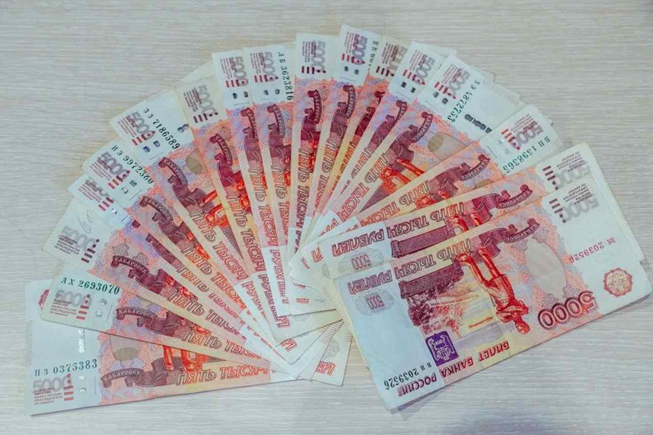 В Воронежской области выявили поддельные купюру в 50 рублей и монету в 10 рублей
