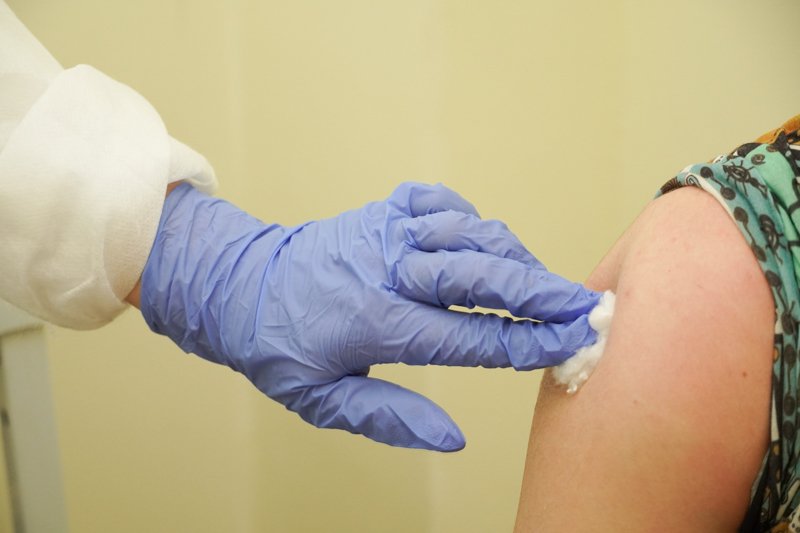 В Воронежской области 3 тысячи подростков сделали прививки от коронавируса 