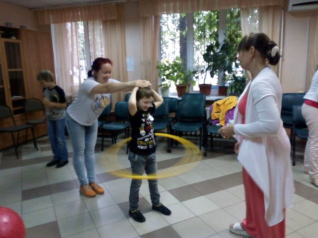 В Ленинском районе Воронежа возобновились занятия с особенными детьми
