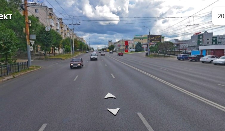 На Московском проспекте в Воронеже двух пешеходов сбили автомобили