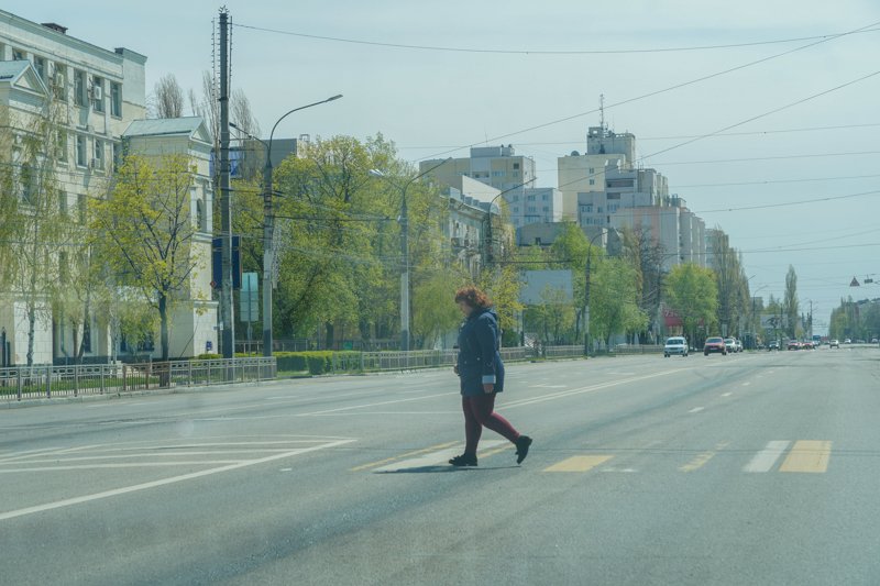 Пешехода воронеж. Пешеходный переход на Антонова-Овсеенко. Светофоры на Плехановской Воронеж. Воронеж пешеходная улица. Фото Воронеж современный пешеходы.