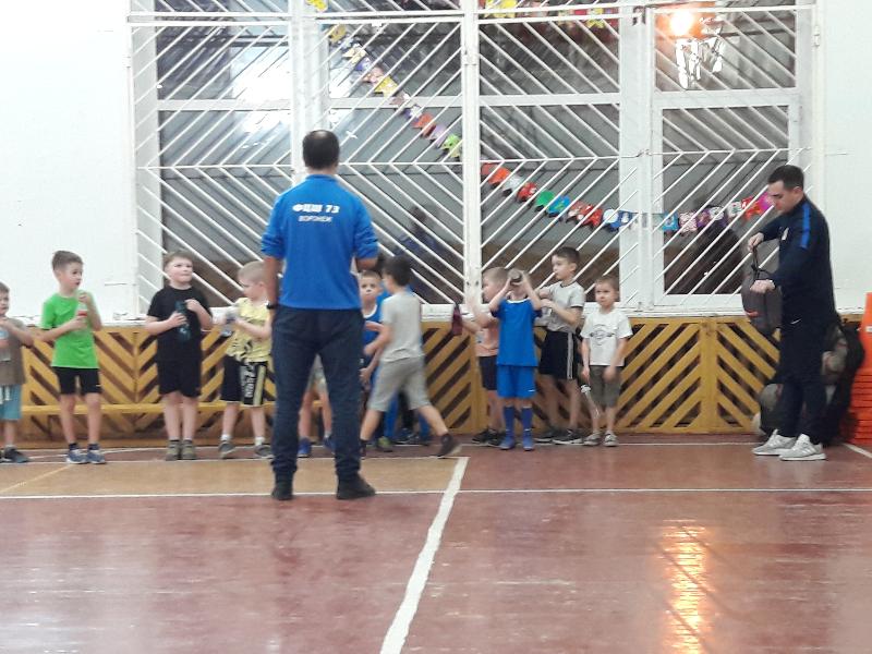 В воронежских школах собираются вводить гимнастические упражнения на уроках физкультуры